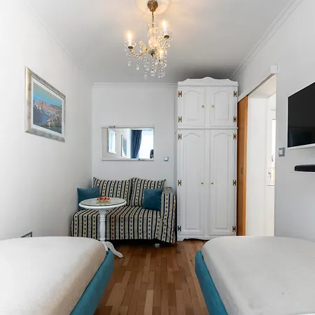 Blue One Apartment